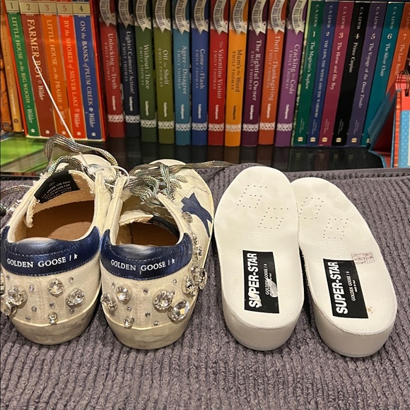 GOLDEN GOOSE limited
Size 37 Superstar Sneaker Embellished - Picture 7 of 16